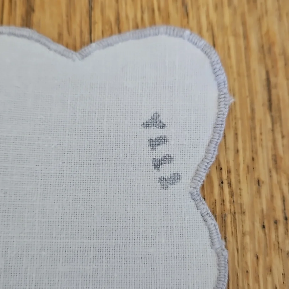 Set of 6 Vintage embroidered napkins